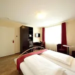 Christiana's Wein & Art Hotel Bernkastel-Kues
