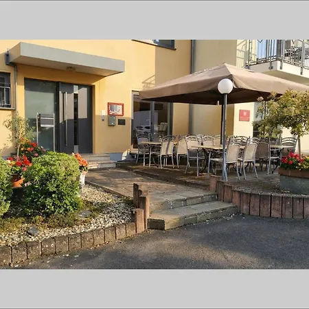 Hotel Christiana's Wein & Art Commune fusionnée de Bernkastel-Kues