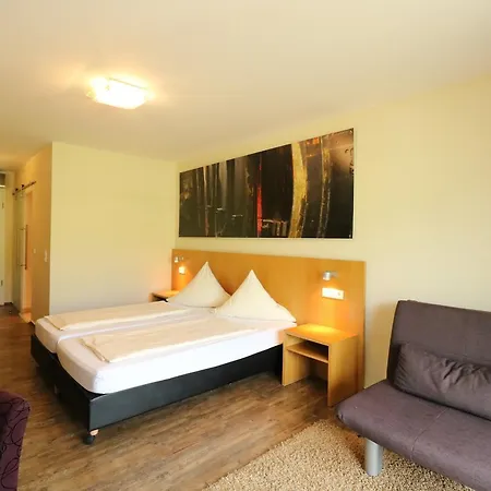 Otel Christiana's Wein & Art 3*