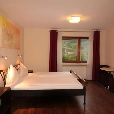 Christiana's Wein & Art Otel Bernkastel-Kues