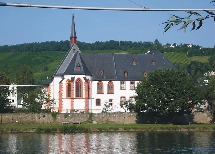 Christiana's Wein & Art فندق 3*