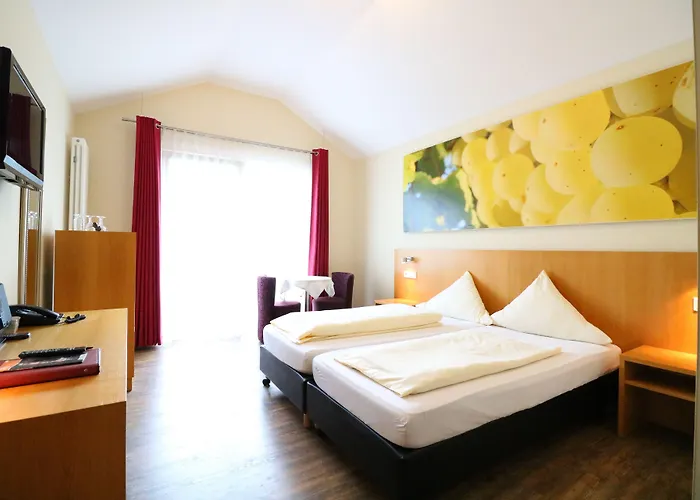 מלון Christiana's Wein & Art 3*