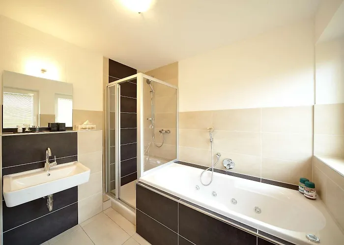 מלון Christiana's Wein & Art 3*