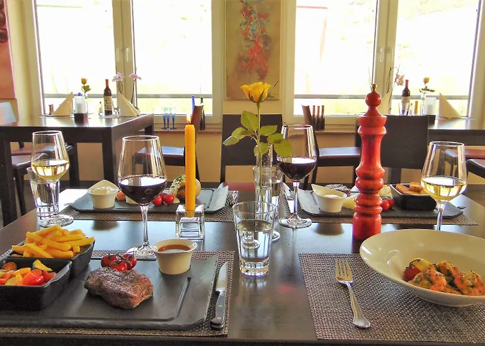 Christiana's Wein & Art 3*