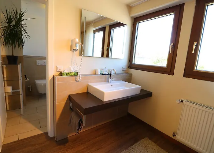 מלון Christiana's Wein & Art 3*