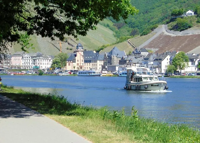 Christiana's Wein & Art 3*