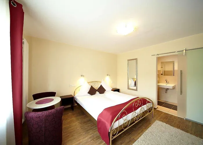 فندق Christiana's Wein & Art 3*